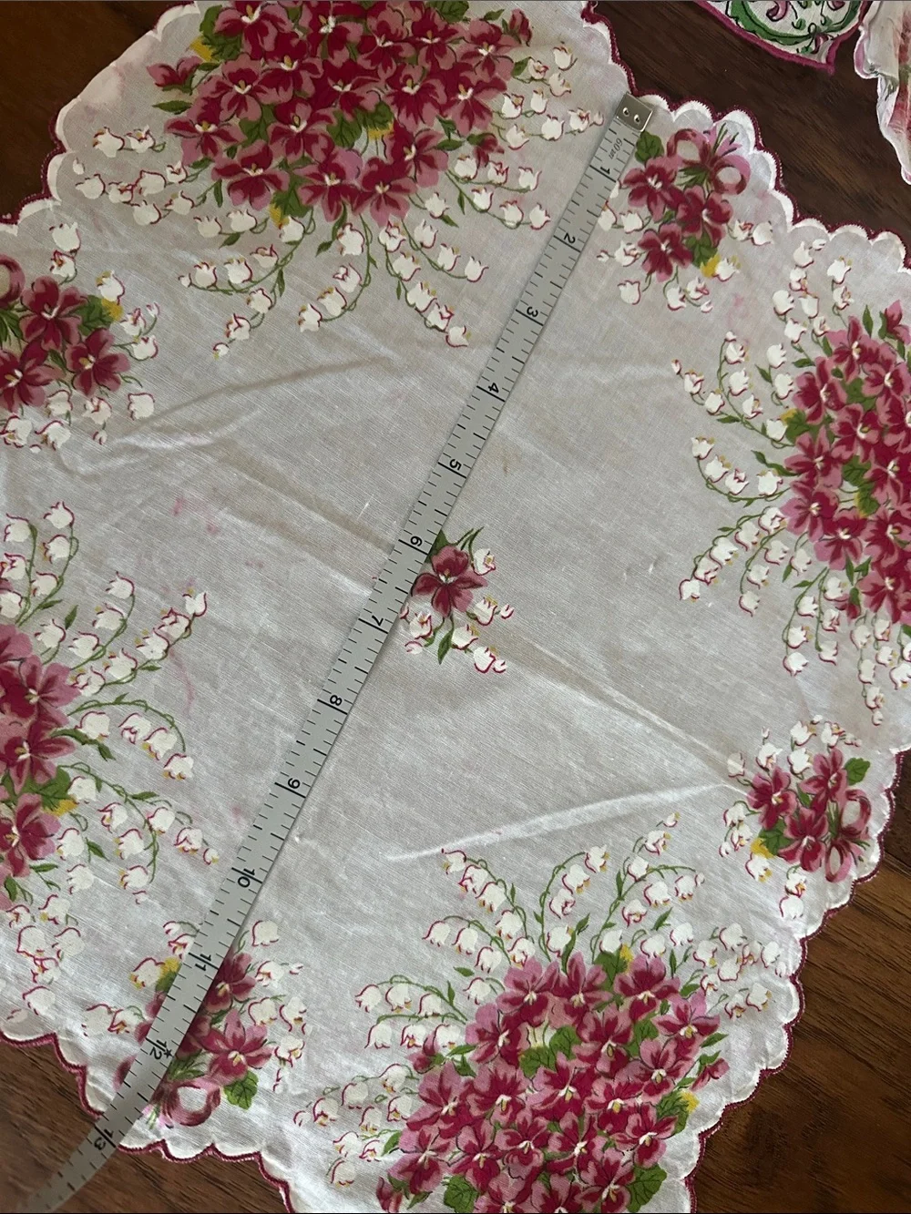 Vintage handkerchiefs Set with Pink Accents